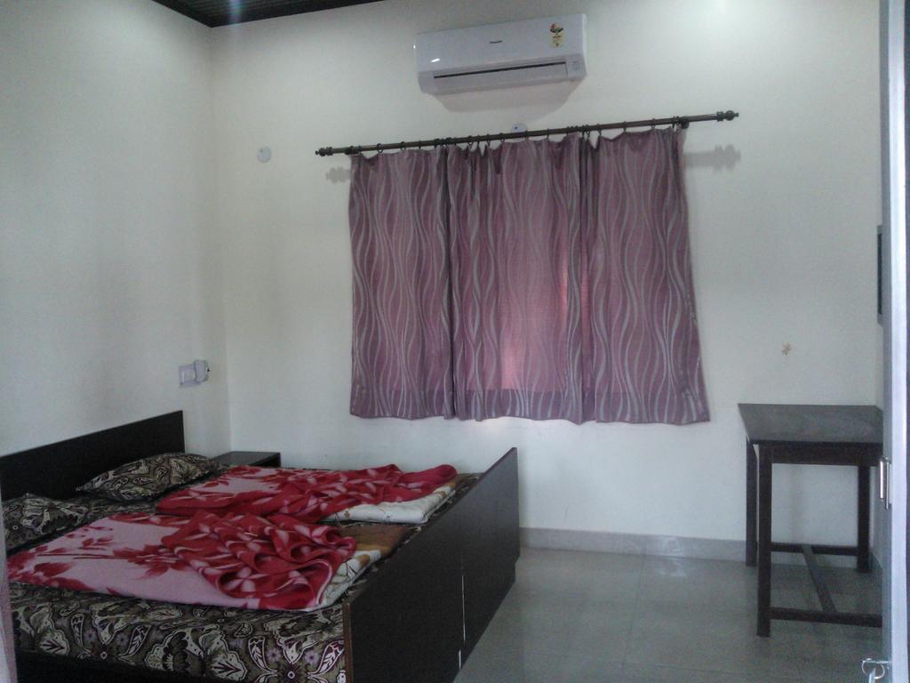 Hotel Sukhsadan Dehradun Esterno foto